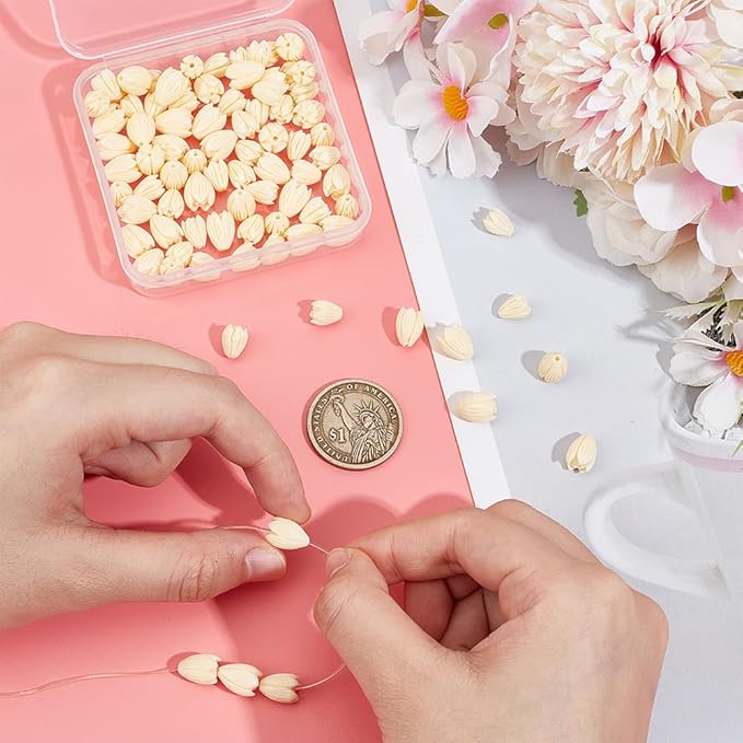 1 Box 100pcs Artificial Coral Beads White Flower Beads Large Synthetic Corals Flowers Floral Shaped Shell Jasmine Bead Bulk for Jewelry Making Women Wedding Party Crafting DIY Accessories