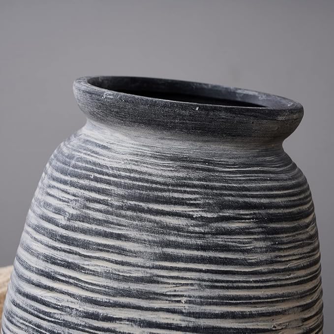 SIDUCAL Ceramic Rustic Farmhouse Flower Vase, Pottery Decorative Flower Vase for Home Decor, Table, Living Room Decoration, Shelf Decor, Mantel, 7.3 Inch, Black