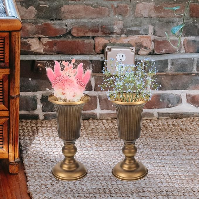 Alipis Vintage Metal Tabletop Flower Vase Decorative Flower Pot Antique Gold Iron Art Container for Home Hotel Shop Decor